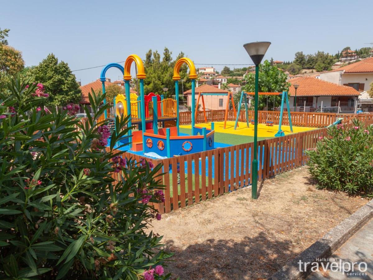 Villa Artemis By Rentalspro - Nikiti Halkidiki Exterior photo