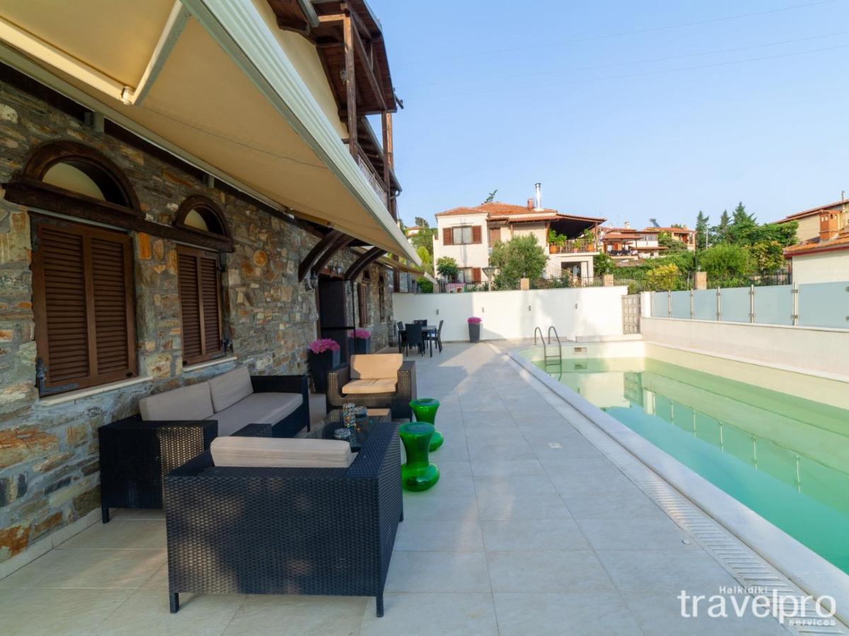 Villa Artemis By Rentalspro - Nikiti Halkidiki Exterior photo